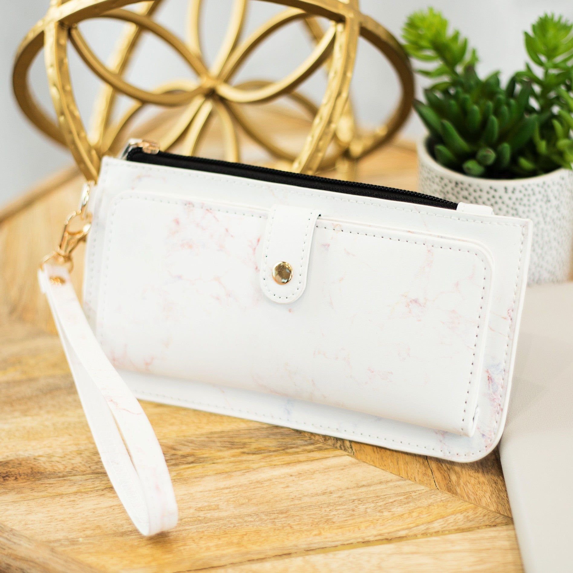 Bella Wristlet