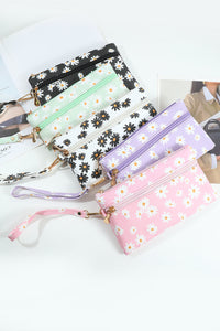 Daisy Wristlet