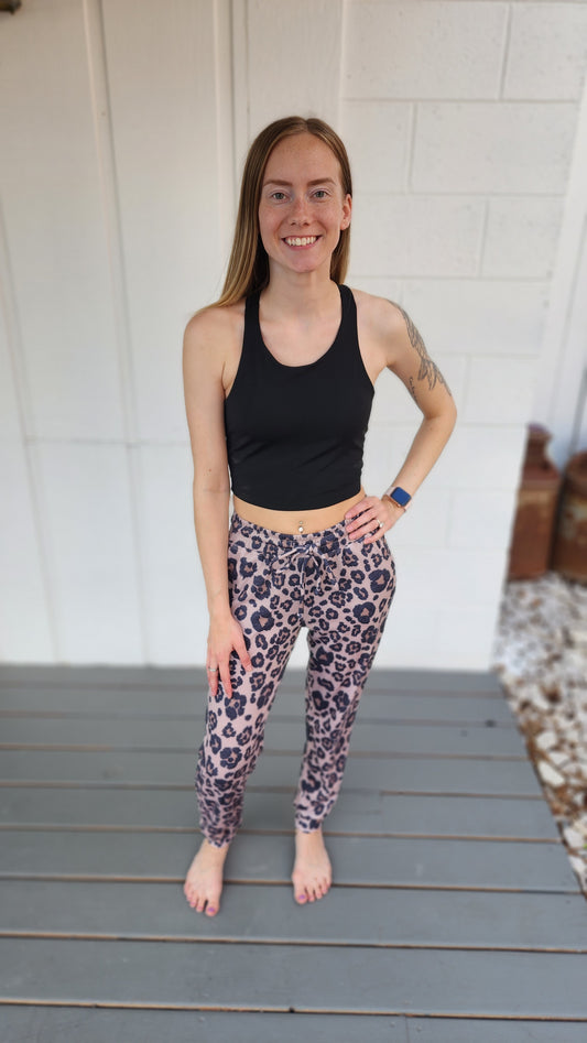 Yelete Strappy Back Sports Bra - Plus