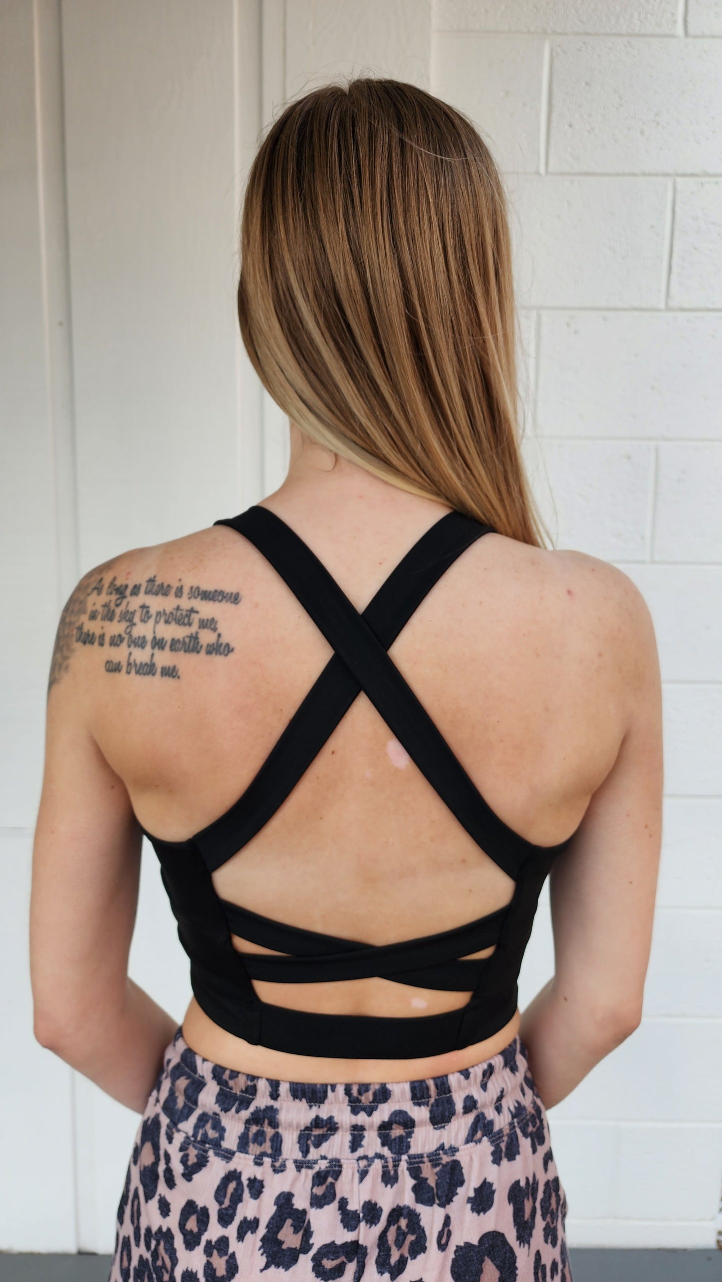 Yelete Strappy Back Sports Bra - Plus