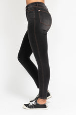 Load image into Gallery viewer, Judy Blue HW Tummy Control Black Wash Skinnies
