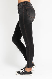 Judy Blue HW Tummy Control Black Wash Skinnies