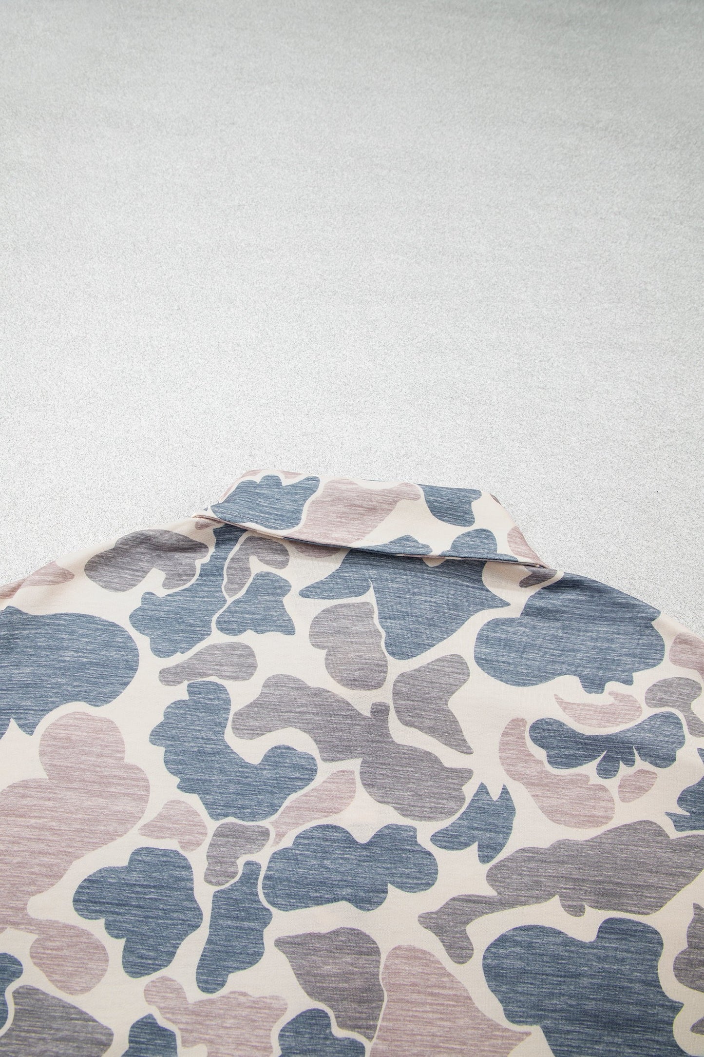 Casual Collared Camo Pullover