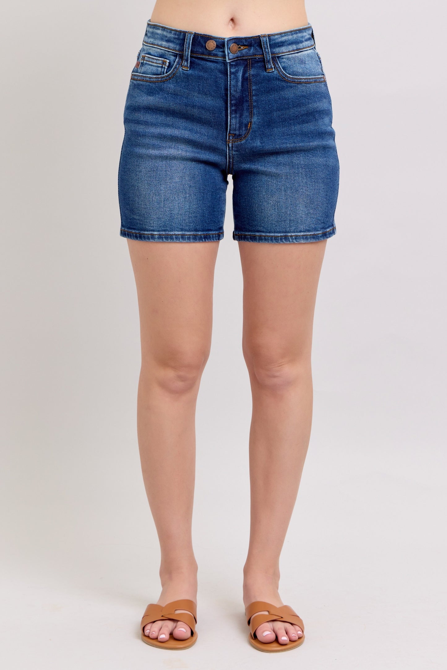 Judy Blue Easy Rider Mid-Length Dad Shorts