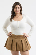 Load image into Gallery viewer, Scoop Neck Henley - Ivory (Curvy)
