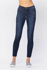 Load image into Gallery viewer, Judy Blue Mid-Rise Raw Hem Skinny
