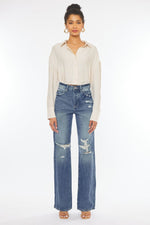 Load image into Gallery viewer, 90’s Revival Wide Leg Jeans
