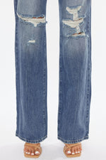 Load image into Gallery viewer, 90’s Revival Wide Leg Jeans
